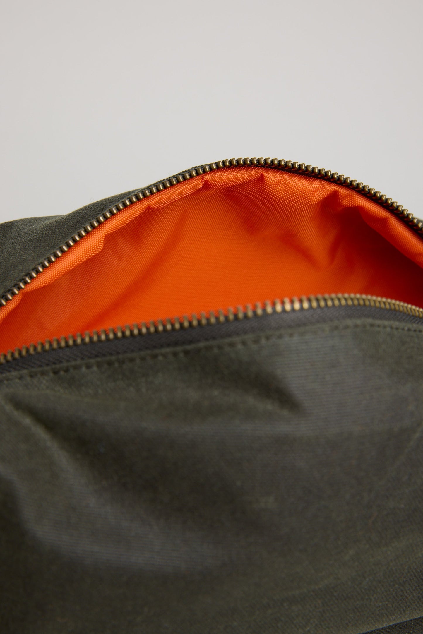 Benson Waxed Cotton Wash Bag
