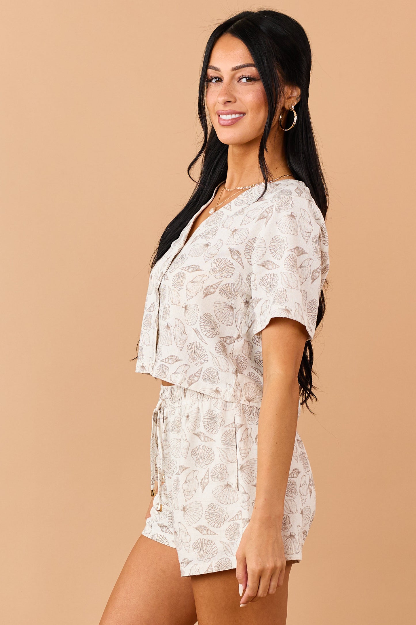 Almond Linen Blend Seashell Print Drawstring Shorts