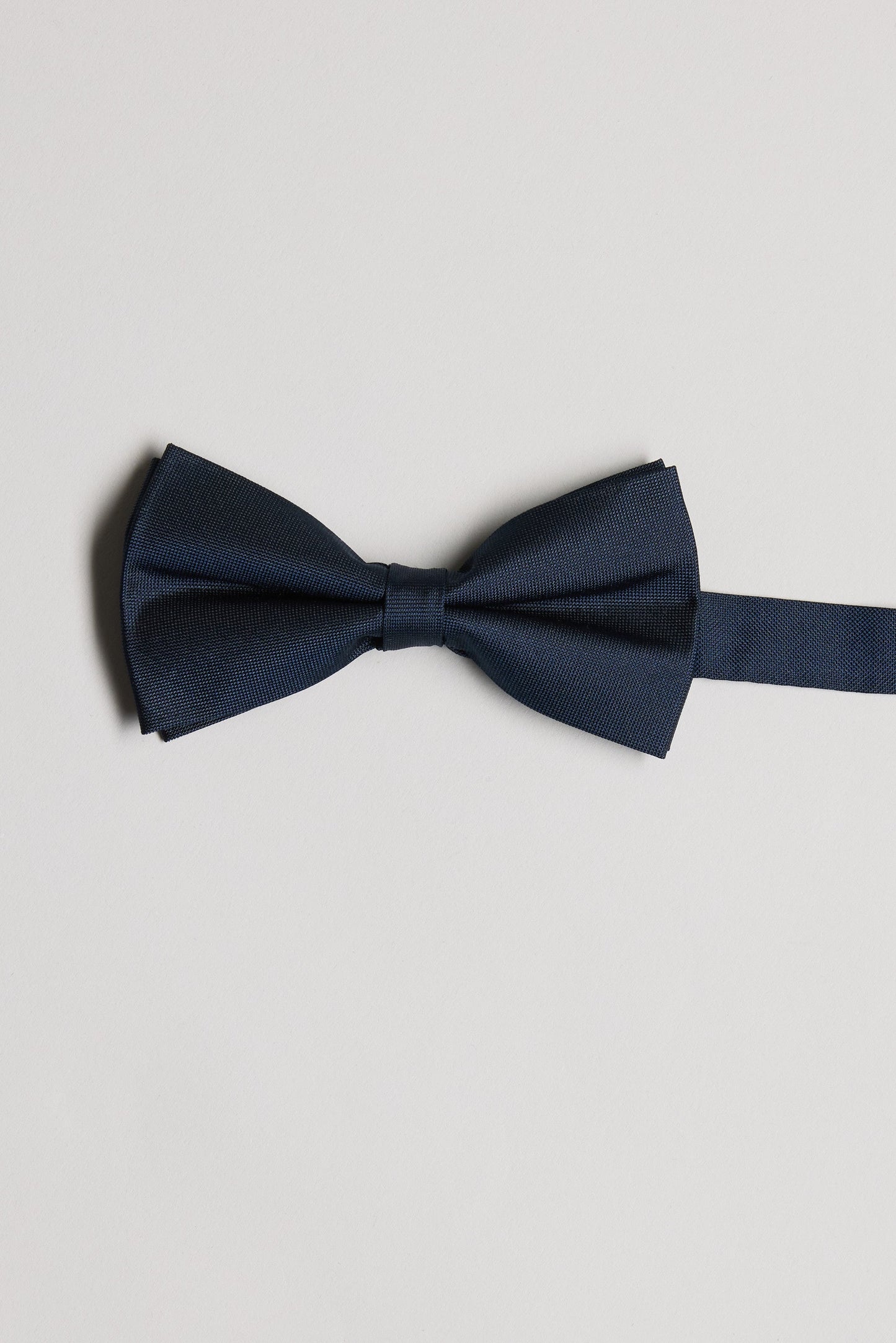 Norfolk Texture Bow Tie