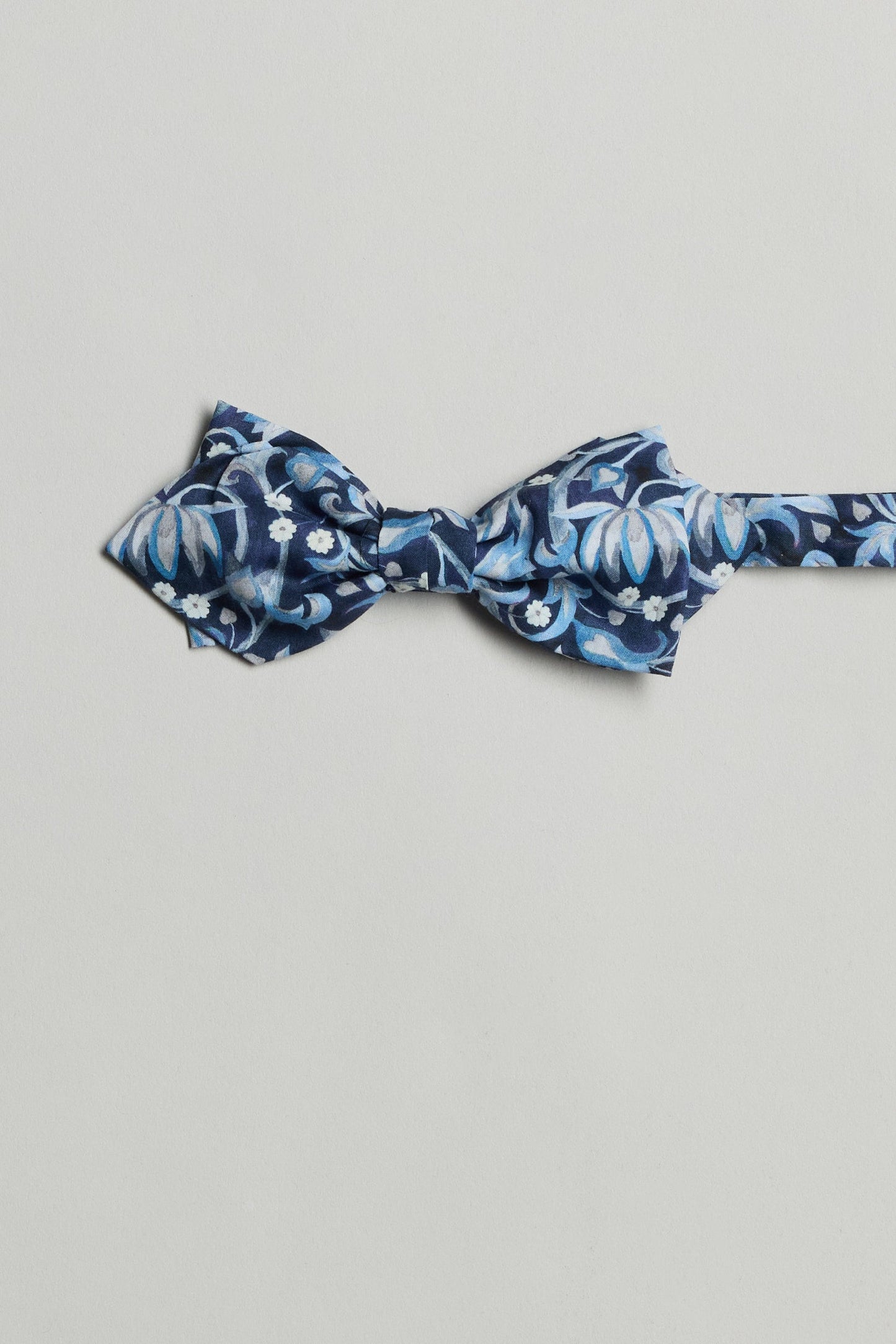 Liberty Garden Room Bow Tie