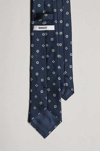 Garland Flower Tie