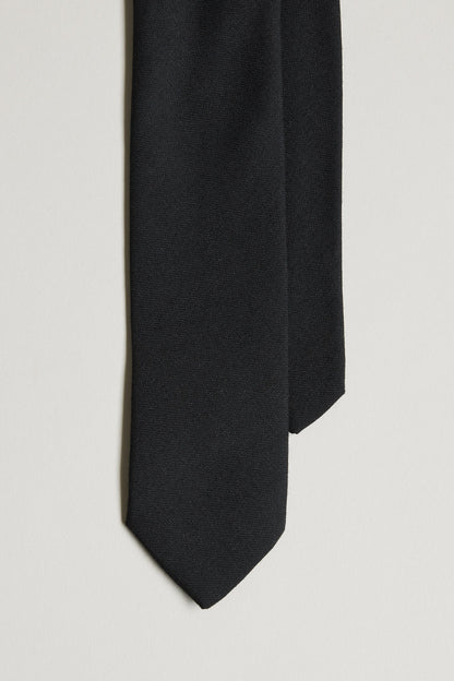 The Woollen Tie