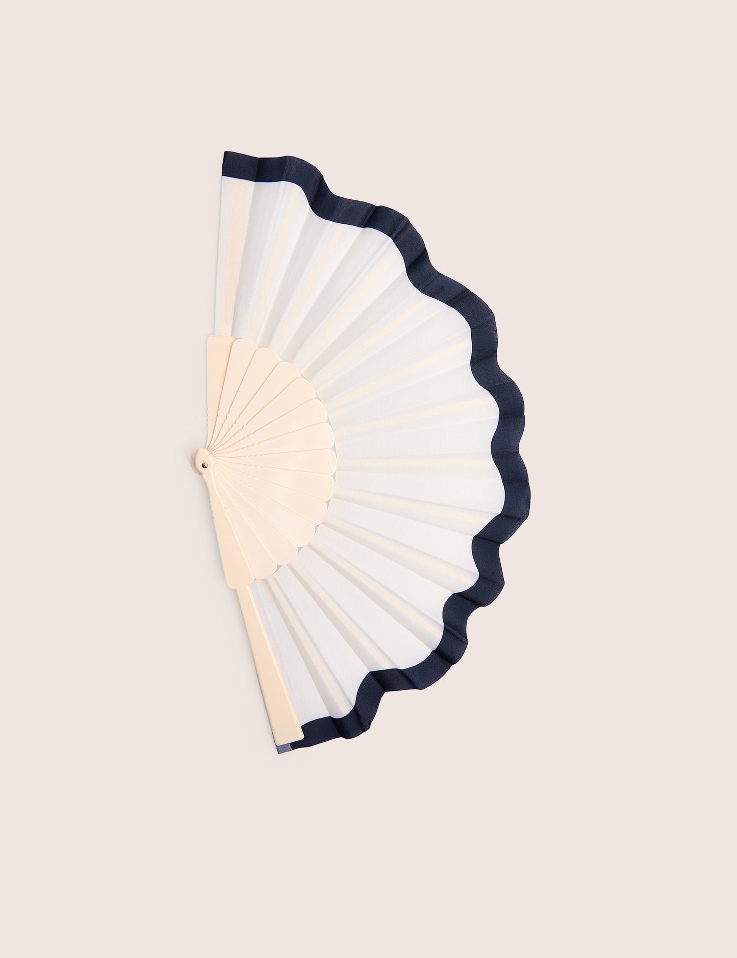 Scalloped Edge Fan Black & White