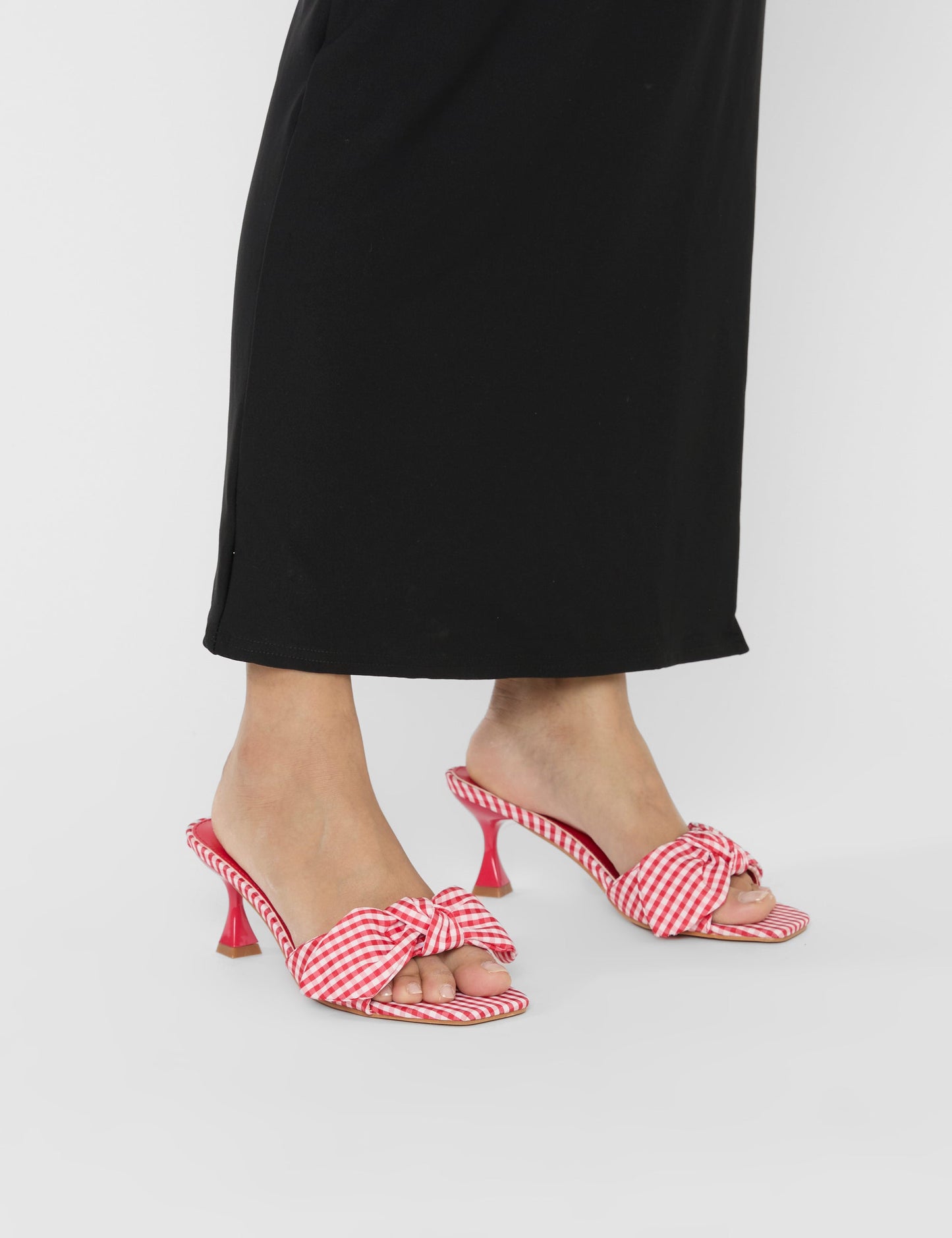 Soleil Red Gingham Bow Mule Square Toe Mid Heels